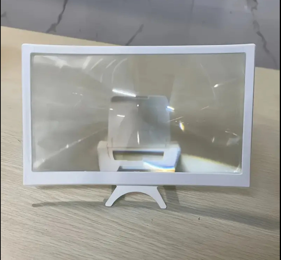 HD Curved Screen Magnifier